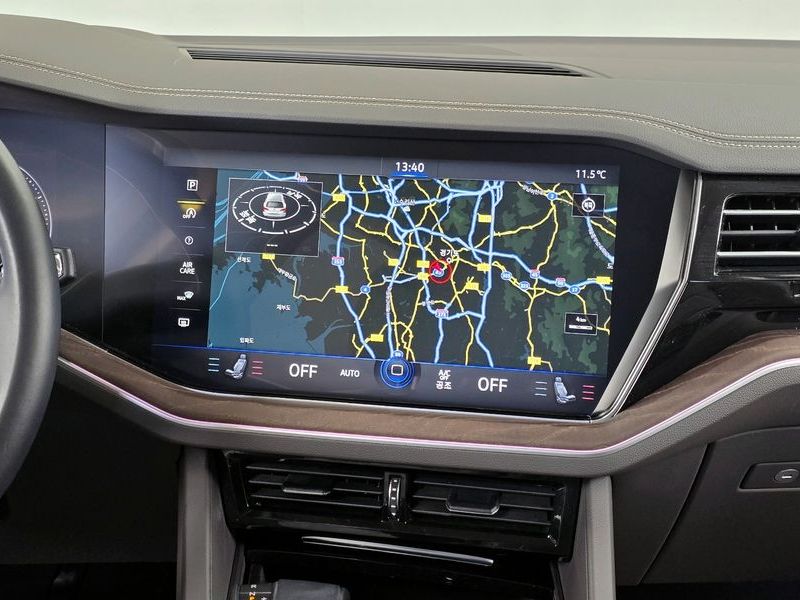 2021 Volkswagen Touareg 3.0 TDI Prestige photo 14