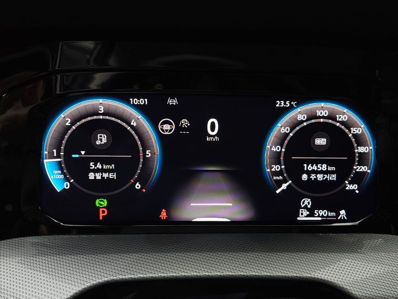 2025 Volkswagen Golf 2.0 TDI Prestige photo 8
