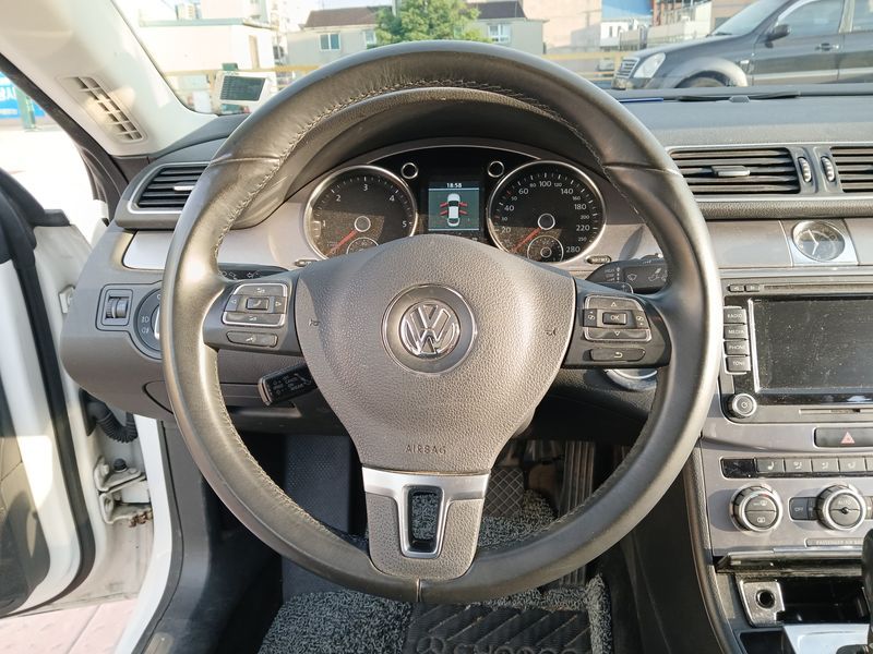 2013 Volkswagen New CC 2.0 TDI BlueMotion photo 14