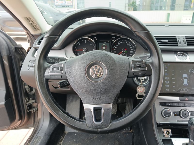 2014 Volkswagen New CC 2.0 TDI BlueMotion photo 14