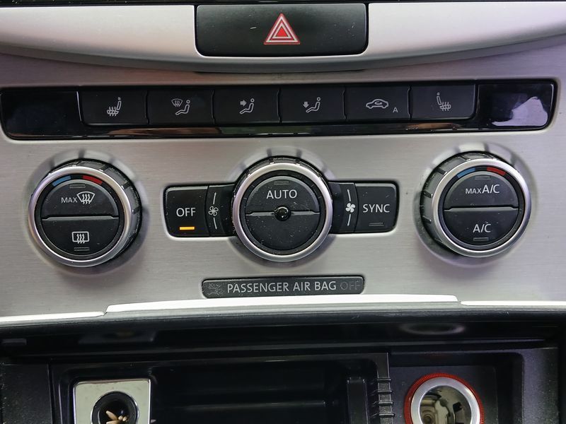 2014 Volkswagen New CC 2.0 TDI BlueMotion photo 17