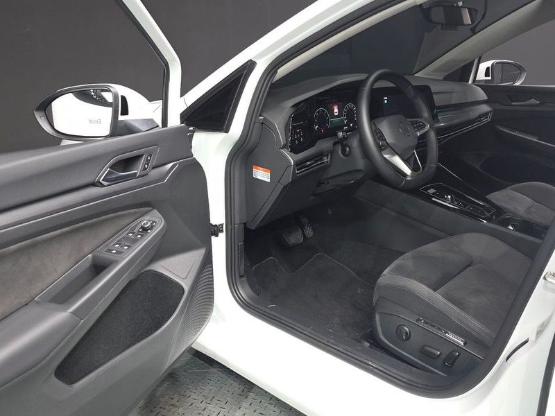 2024 Volkswagen Golf 2.0 TDI Prestige photo 11