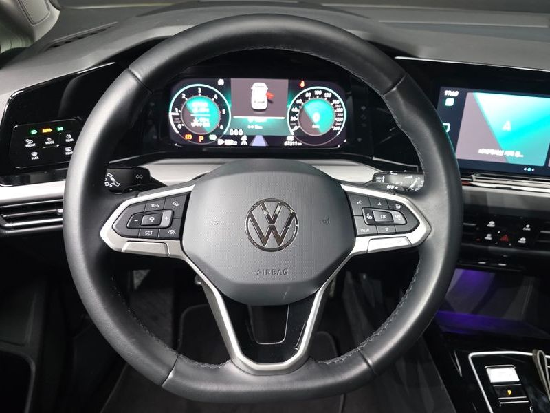 2024 Volkswagen Golf 2.0 TDI Prestige photo 13