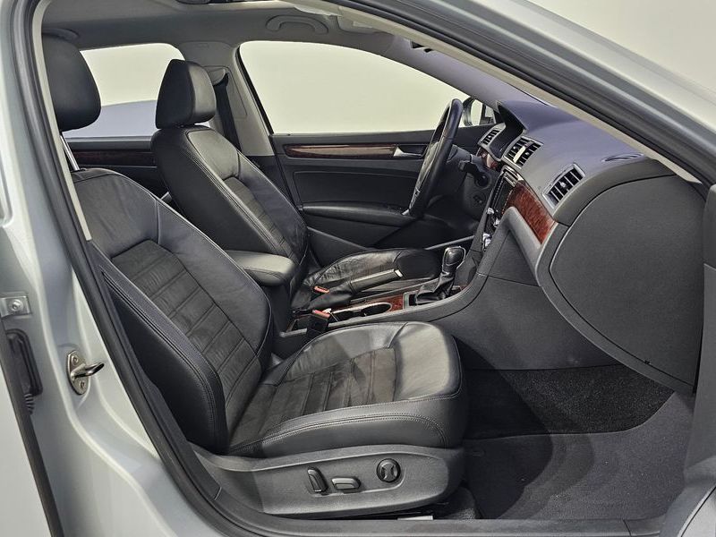 2013 Volkswagen Passat 2.0 TDI B7 photo 10