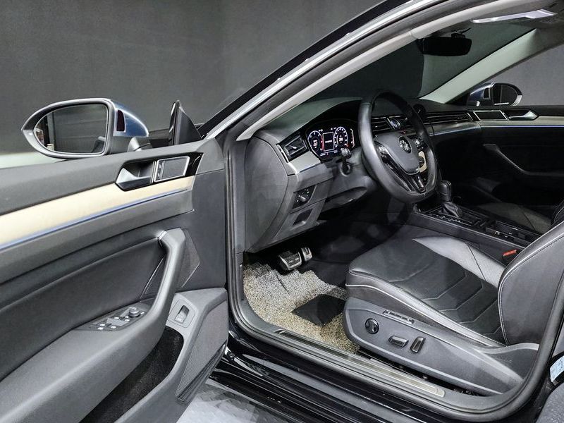 2020 Volkswagen Arteon 2.0 TDI Premium photo 10
