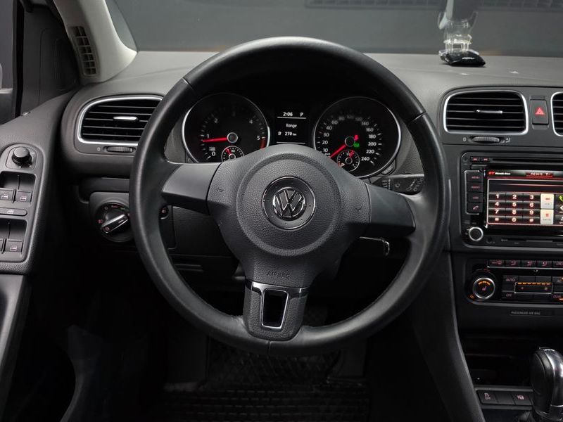 2012 Volkswagen Golf 2.0 TDI photo 13