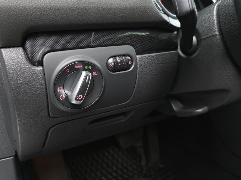 2012 Volkswagen Golf 2.0 TDI photo 18