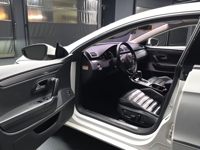 2015 Volkswagen New CC 2.0 TDI BlueMotion photo 10