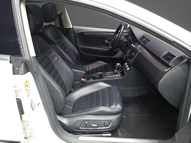 2015 Volkswagen New CC 2.0 TDI BlueMotion photo 11