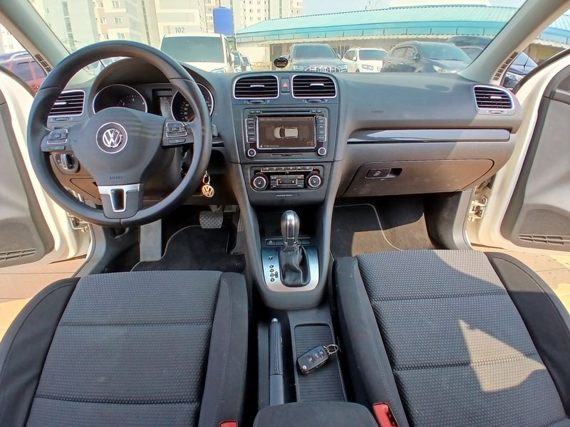 2013 Volkswagen Golf 2.0 TDI StyleEdition photo 10