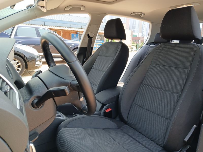 2013 Volkswagen Golf 2.0 TDI StyleEdition photo 11