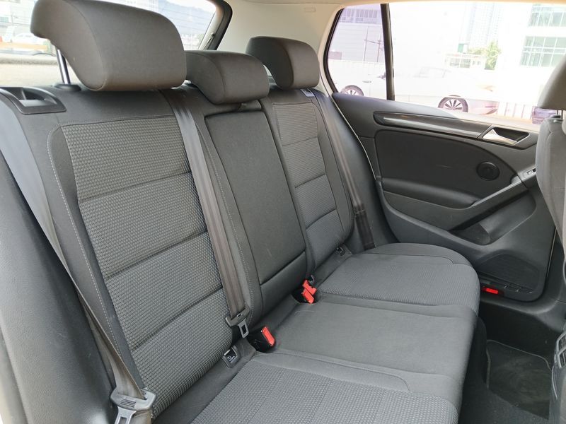 2013 Volkswagen Golf 2.0 TDI StyleEdition photo 14