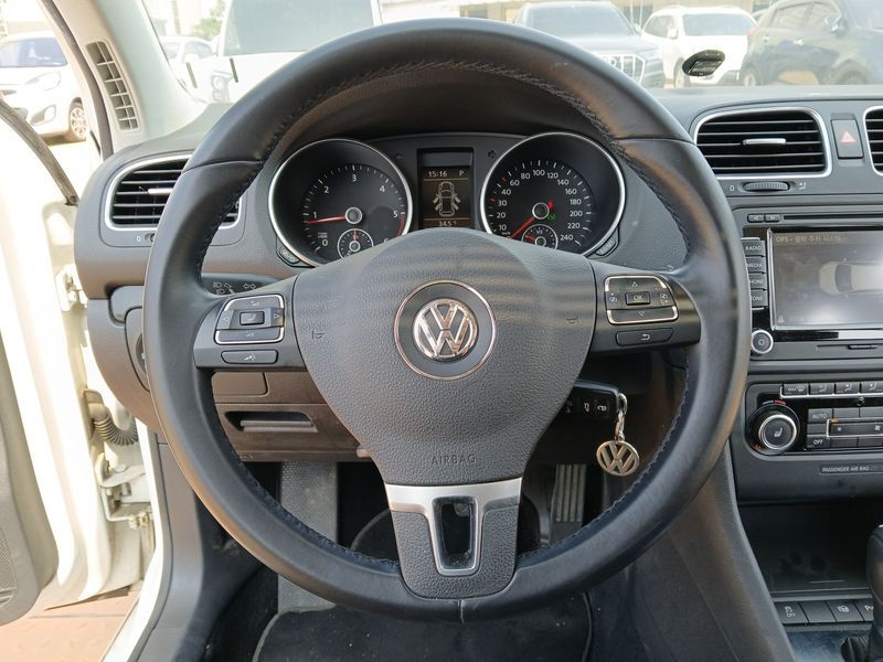 2013 Volkswagen Golf 2.0 TDI StyleEdition photo 15
