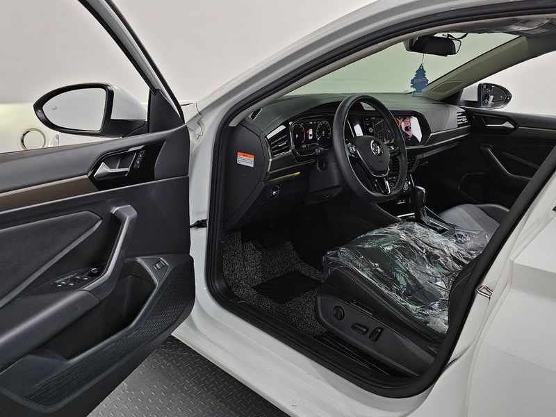 2021 Volkswagen Jetta 1.4 TSI Prestige photo 10