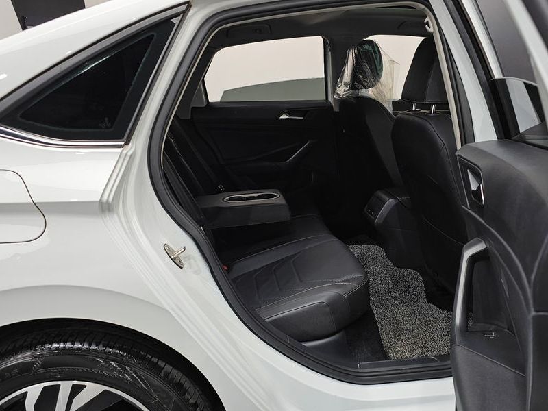 2021 Volkswagen Jetta 1.4 TSI Prestige photo 11