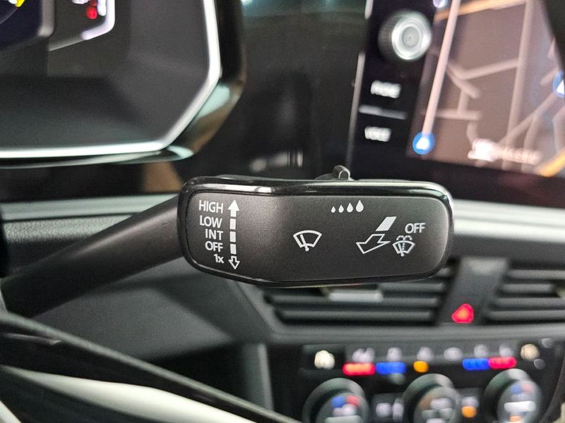 2021 Volkswagen Jetta 1.4 TSI Prestige photo 29