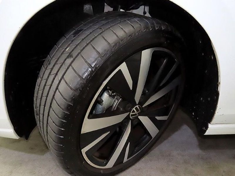 2025 Volkswagen Golf 2.0 TDI Prestige photo 20
