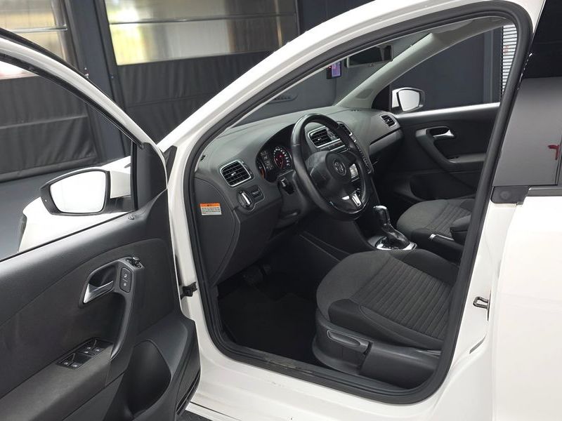 2014 Volkswagen Polo 1.6 TDI R-Line 5th photo 10