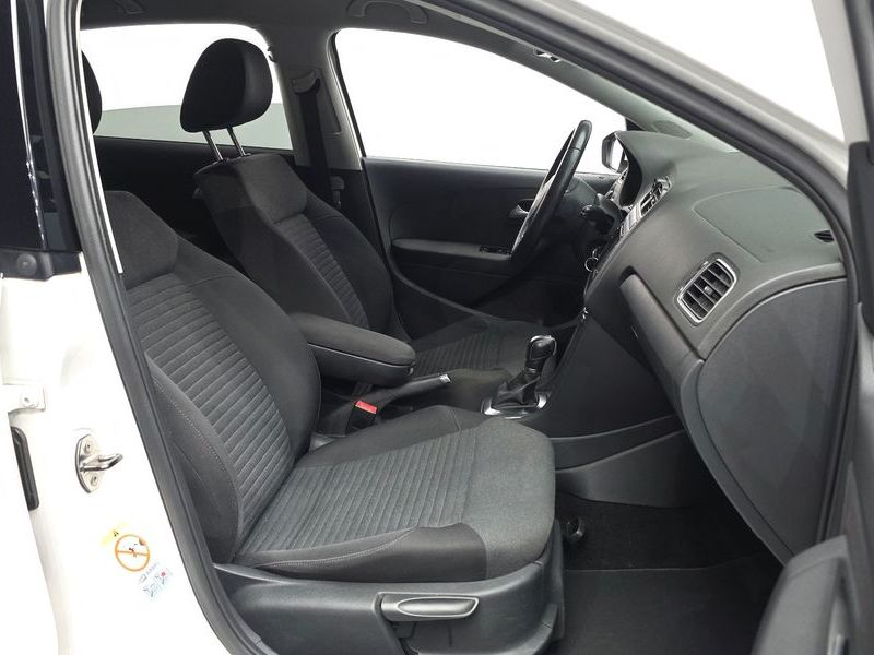 2014 Volkswagen Polo 1.6 TDI R-Line 5th photo 11