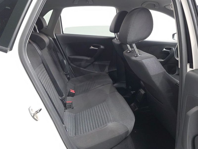 2014 Volkswagen Polo 1.6 TDI R-Line 5th photo 12
