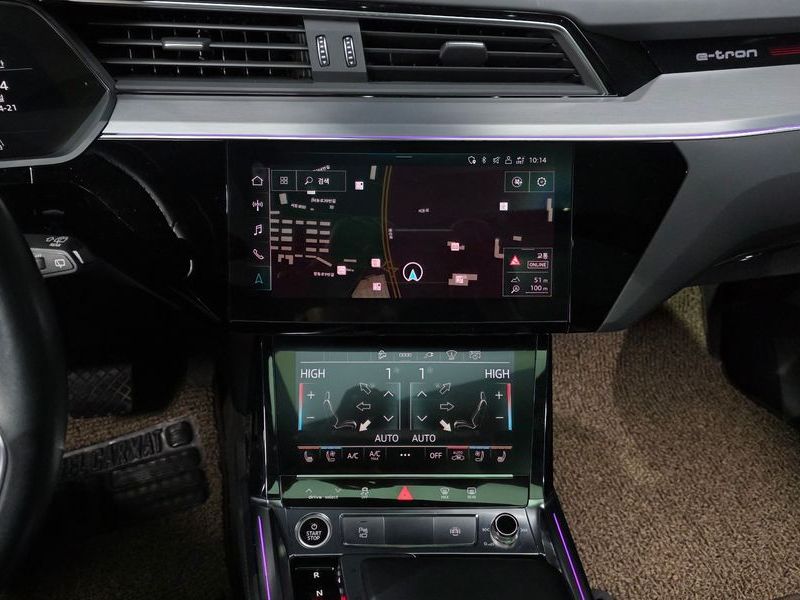 2022 Audi e-tron 55 Quattro photo 15