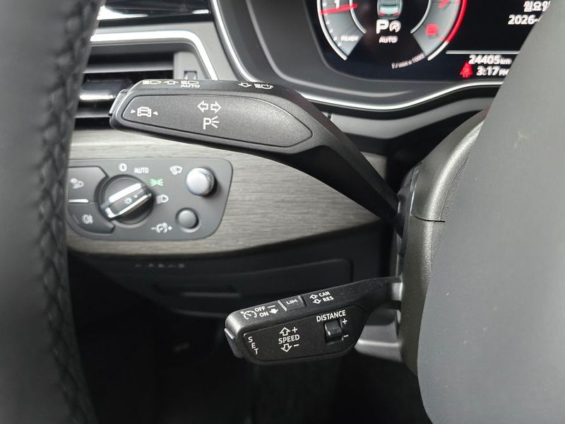 2023 Audi A4 40 TFSI Premium photo 28