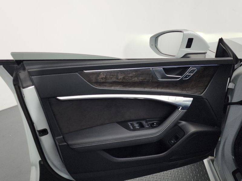 2020 Audi A7 55 TFSI Quattro Premium photo 24