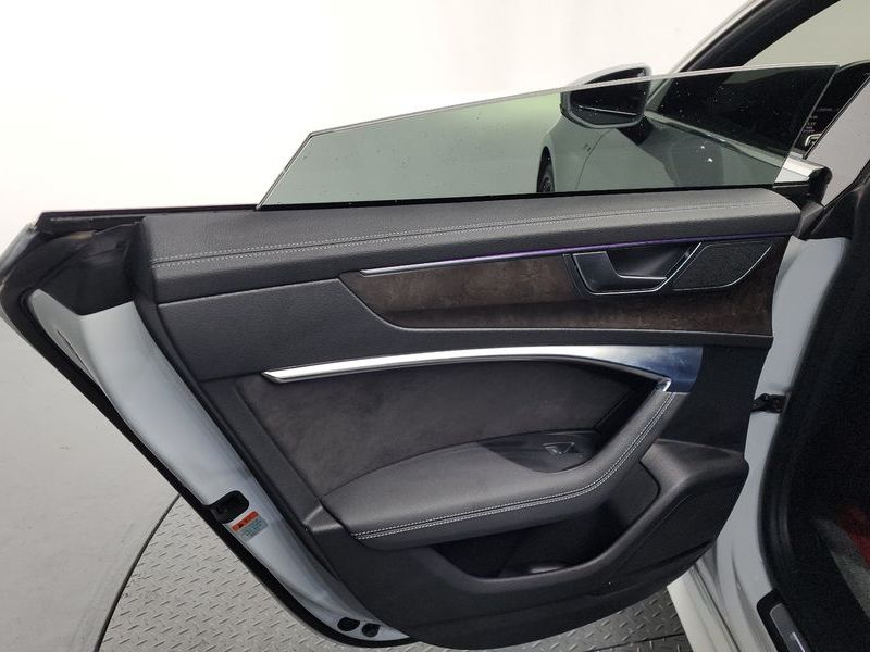 2020 Audi A7 55 TFSI Quattro Premium photo 25