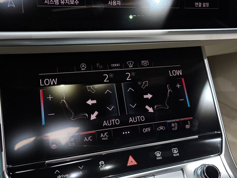 2025 Audi A6 45 TFSI Premium photo 17