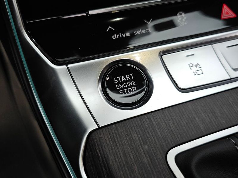 2025 Audi A6 45 TFSI Premium photo 28