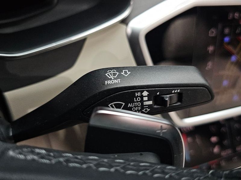 2025 Audi A6 45 TFSI Premium photo 29