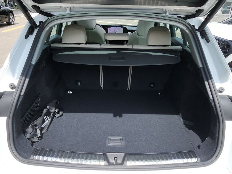2025 Audi Q5 40 TFSI Quiattro Advanced photo 18