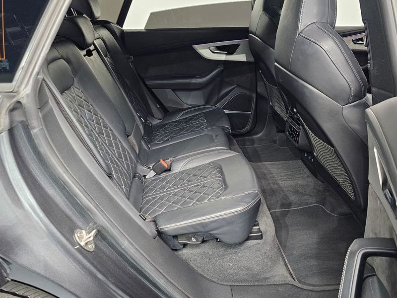 2022 Audi Q8 50 TDI Quattro Premium photo 11