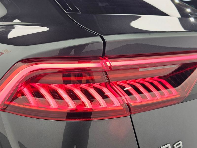 2022 Audi Q8 50 TDI Quattro Premium photo 23