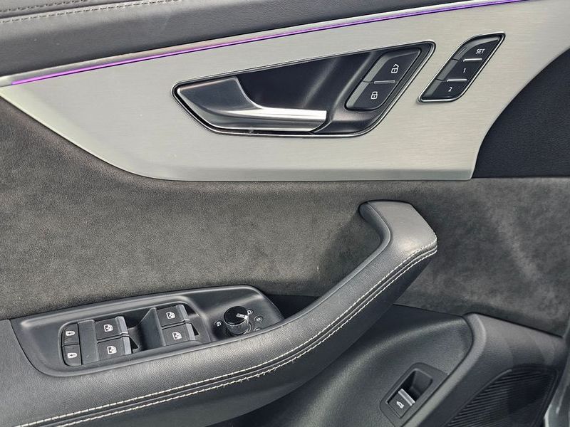2022 Audi Q8 50 TDI Quattro Premium photo 30