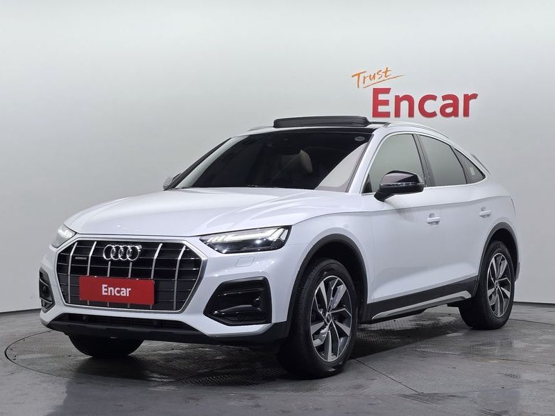 2022 Audi Q5 45 TFSI Quattro Sportback photo 1