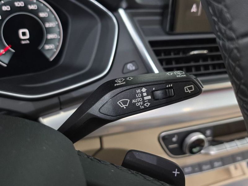 2022 Audi Q5 45 TFSI Quattro Sportback photo 17