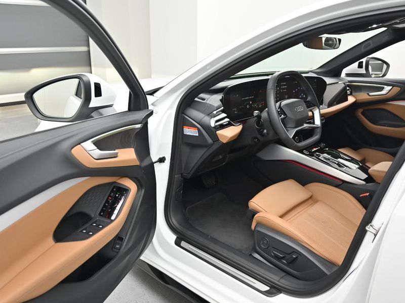 2025 Audi A5 40 TFSI Quattro S Line photo 11