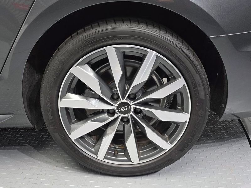 2023 Audi A4 40 TFSI Premium photo 21