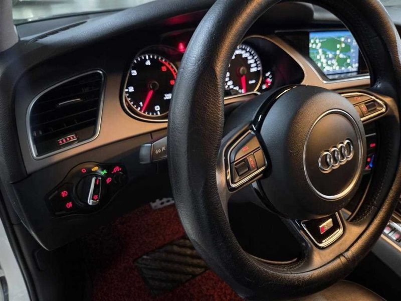 2015 Audi A4 35 TDI Quattro Dynamic B8 photo 7