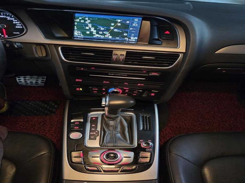 2015 Audi A4 35 TDI Quattro Dynamic B8 photo 11