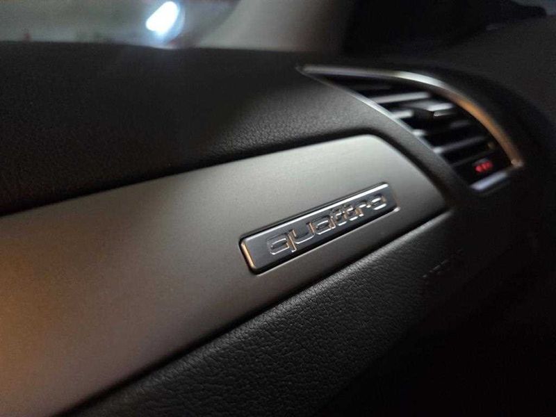 2015 Audi A4 35 TDI Quattro Dynamic B8 photo 12