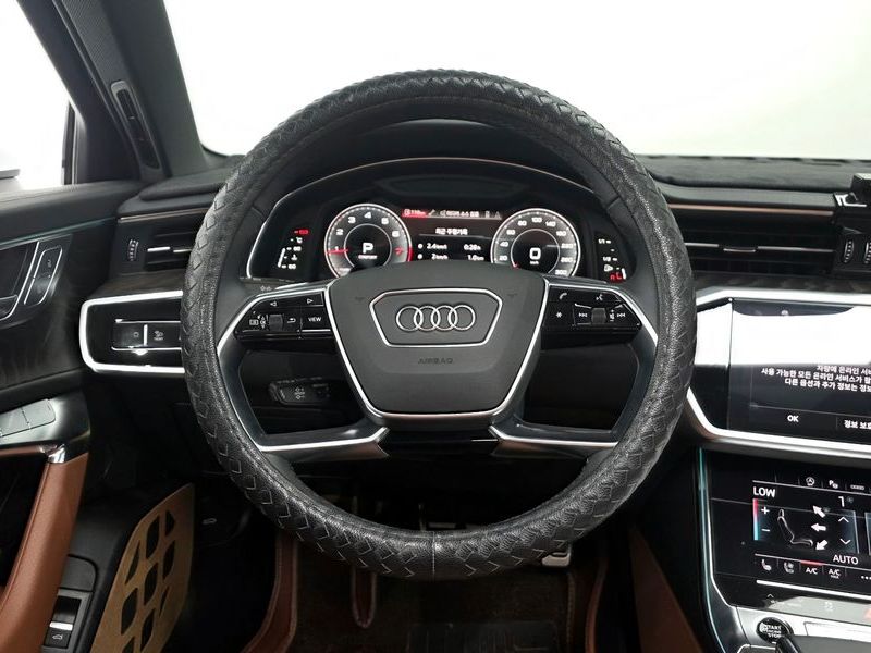 2023 Audi A6 45 TFSI Quattro Premium photo 12