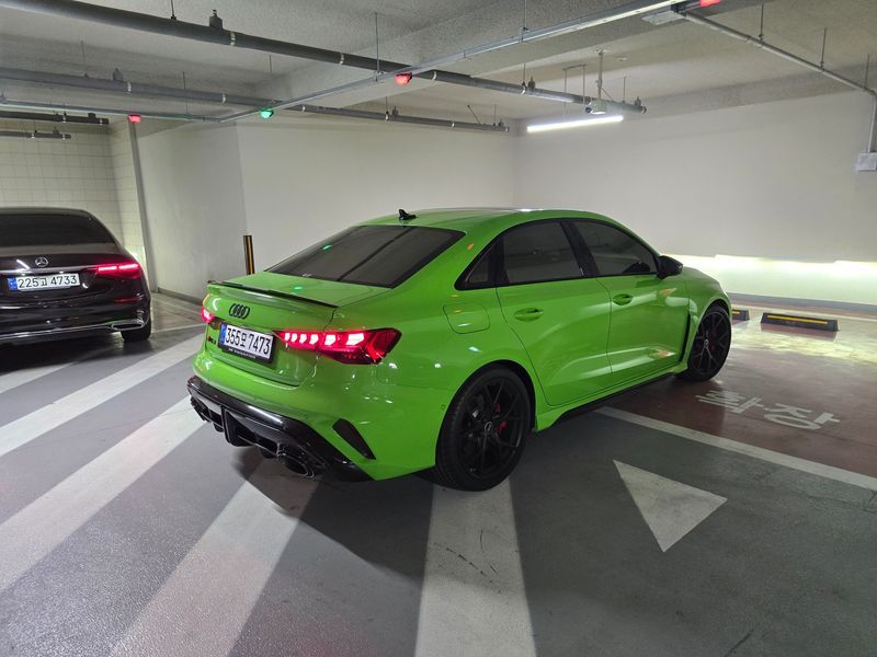 2026 Audi RS3 2.5 TFSI Quattro photo 9