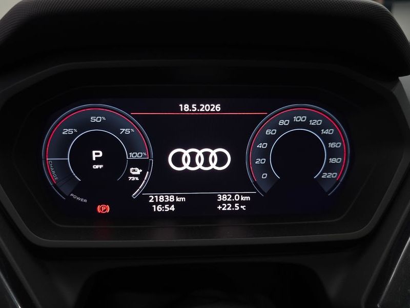 2023 Audi e-tron 40 Premium Sportback photo 8