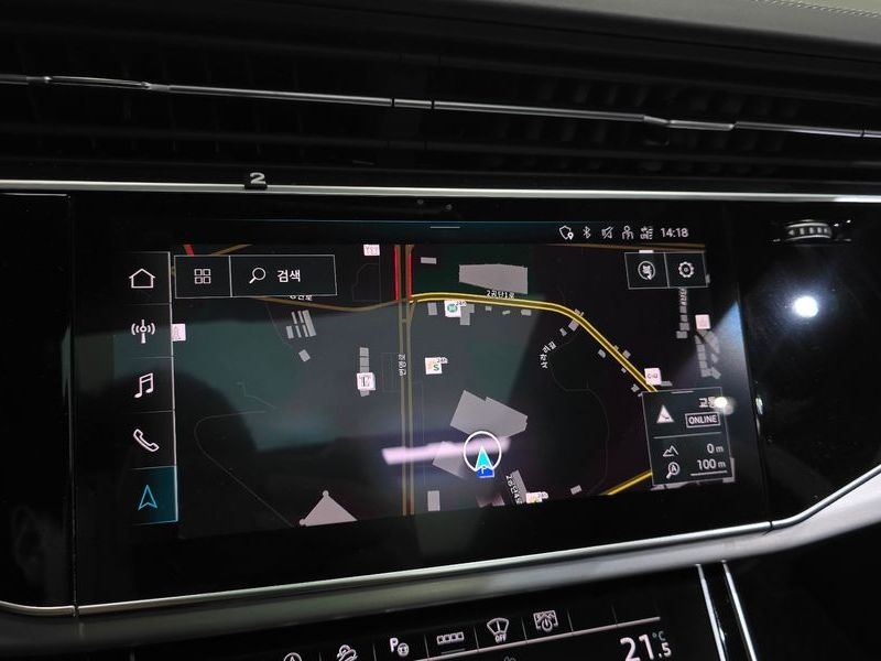 2023 Audi Q8 55 TFSI Quattro Premium photo 15