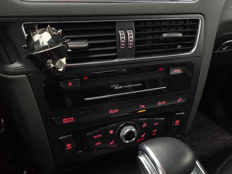 2015 Audi Q5 35 TDI Quattro Dynamic 8R photo 17