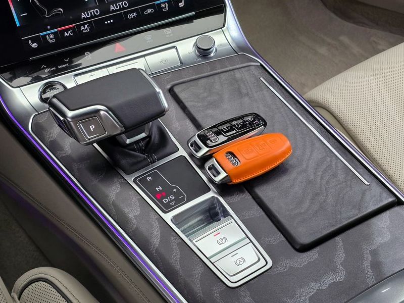 2025 Audi A7 55 TFSI Quattro Premium photo 9