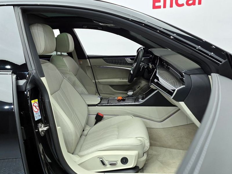 2025 Audi A7 55 TFSI Quattro Premium photo 11