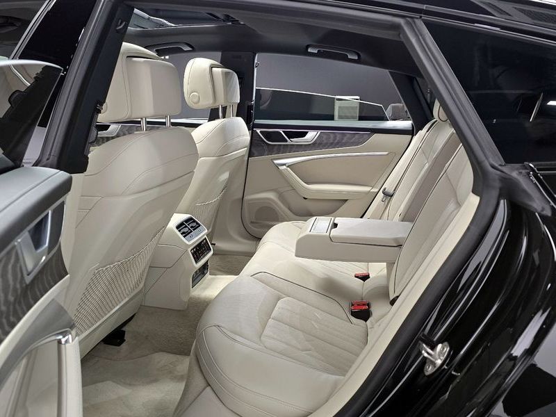 2025 Audi A7 55 TFSI Quattro Premium photo 12